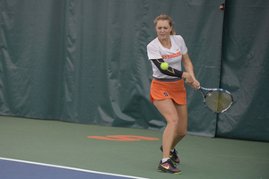 Gabriela Knutson earned a first-set lead but couldn't win the match. 