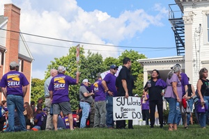 SEIU members at SU ratified their first contract with administrators around a week-and-a-half after workers rallied outside of 727 Comstock Ave. The contract includes a 10% wage increase, effective immediately, according to an SEIU spokesperson.