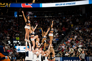 Syracuse cheerleaders and band members made the trip out to the West Region opening weekend and performed both on Wednesday and Thursday. 